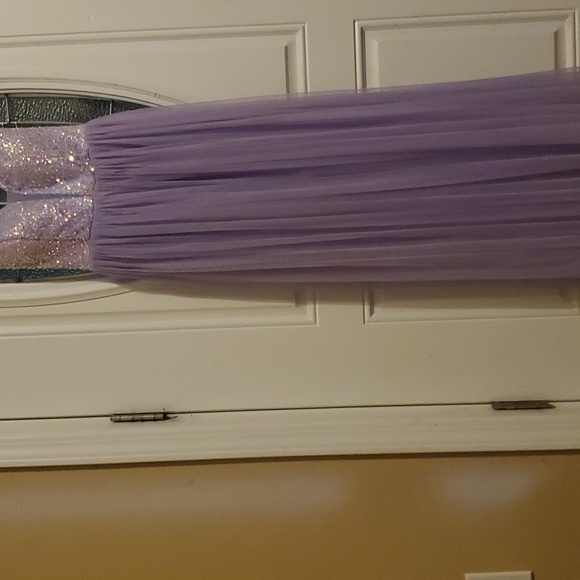 Lovely Grace Lavender Dress Size L - Picture 2 of 6